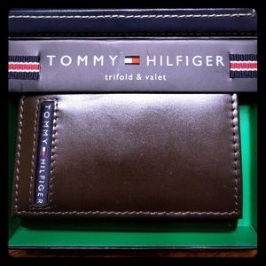 Tommy Hilfiger Tri-fold Wallet